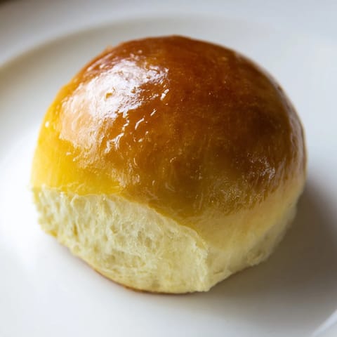 Homemade Golden Dinner Rolls